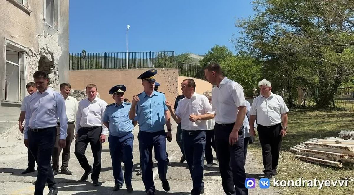 Поврежденную при атаке БПЛА школу в Новороссийске восстановят к 1 ноября