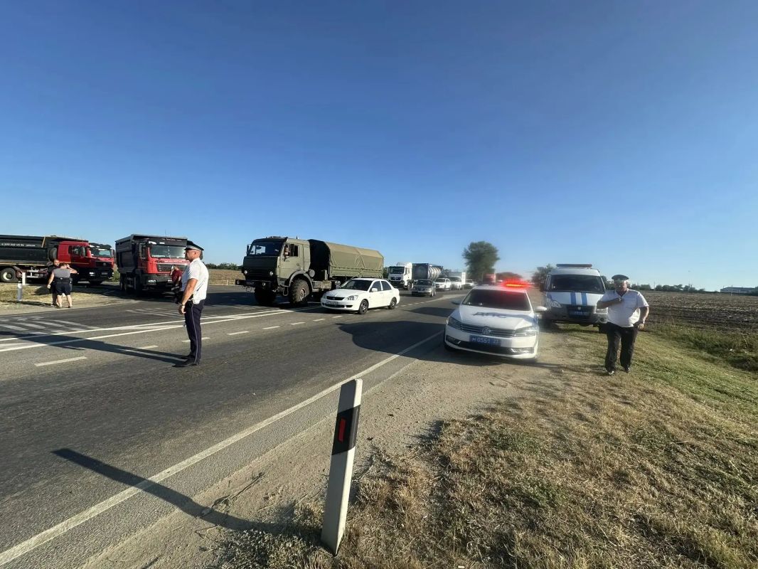ДТП в Анапе с поездом. . Сегодня на автомобильной дороге «А-290» на железнодорожном переезде «Нижняя Гостагайка» житель Республики Крым 1954 года рождения, двигаясь на «КИА РИО» нарушил правила движения и выехал на ж/д ... ДТП в Анапе с поездом. . Сегодня на автомобильной дороге «А-290» на железнодорожном переезде «Нижняя Гостагайка» житель Республики Крым 1954 года рождения, двигаясь на «КИА РИО» нарушил правила движения и выехал на ж/д ...