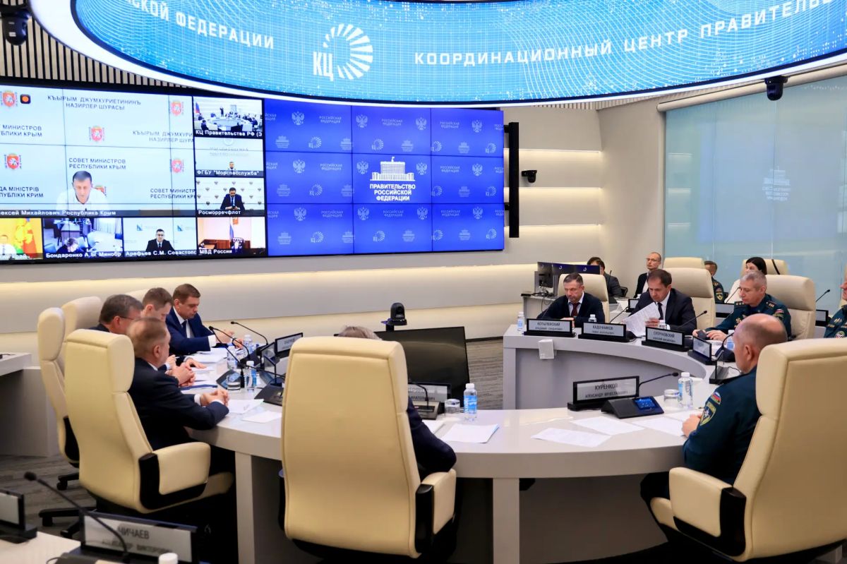 Александр Куренков провел заседание правкомиссии по ликвидации последствий ЧС в Керченском проливе Александр Куренков провел заседание правкомиссии по ликвидации последствий ЧС в Керченском проливе