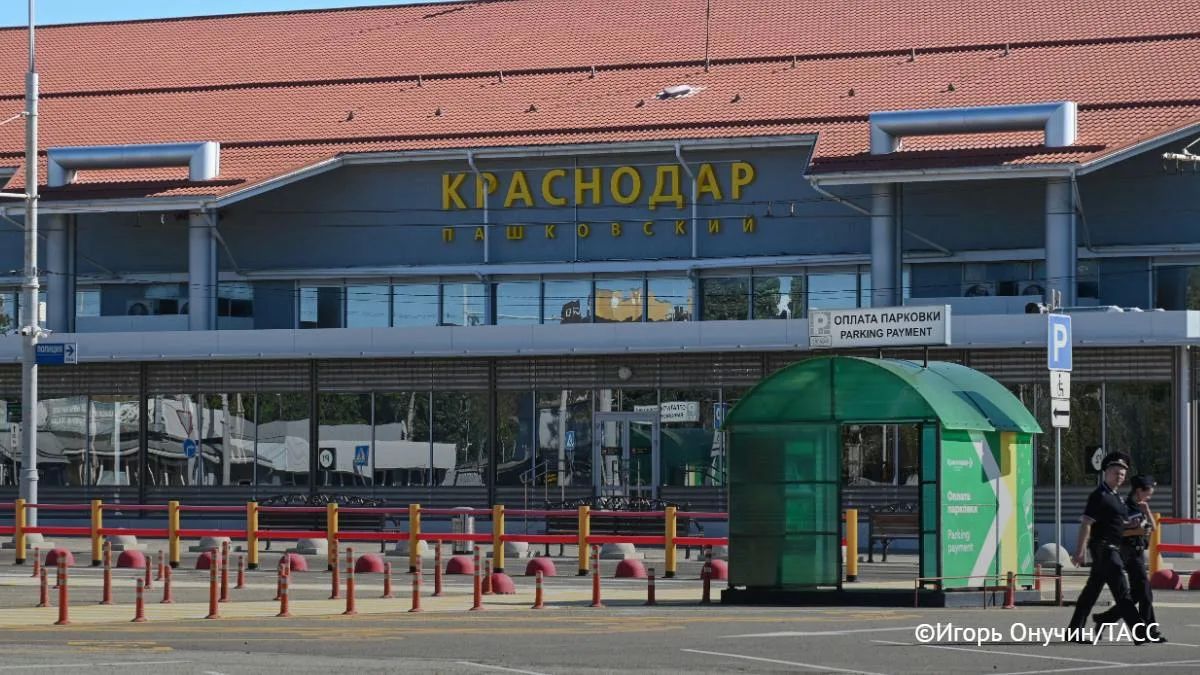 В аэропорту Краснодара возможны корректировки в расписании из-за ограничений, действующих в ряде районов Кубани, сообщили в Росавиации