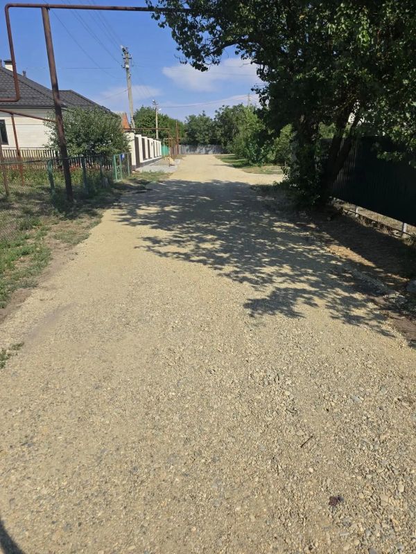 В с. Александровка Ейского района завершен ремонт дорог В с. Александровка Ейского района завершен ремонт дорог