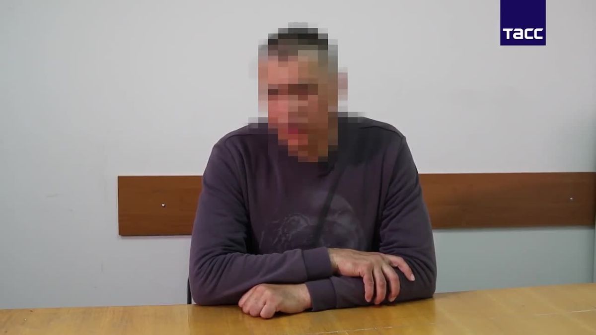 ФСБ поделилась кадрами задержания собиравшего для СБУ данные жителя Крыма