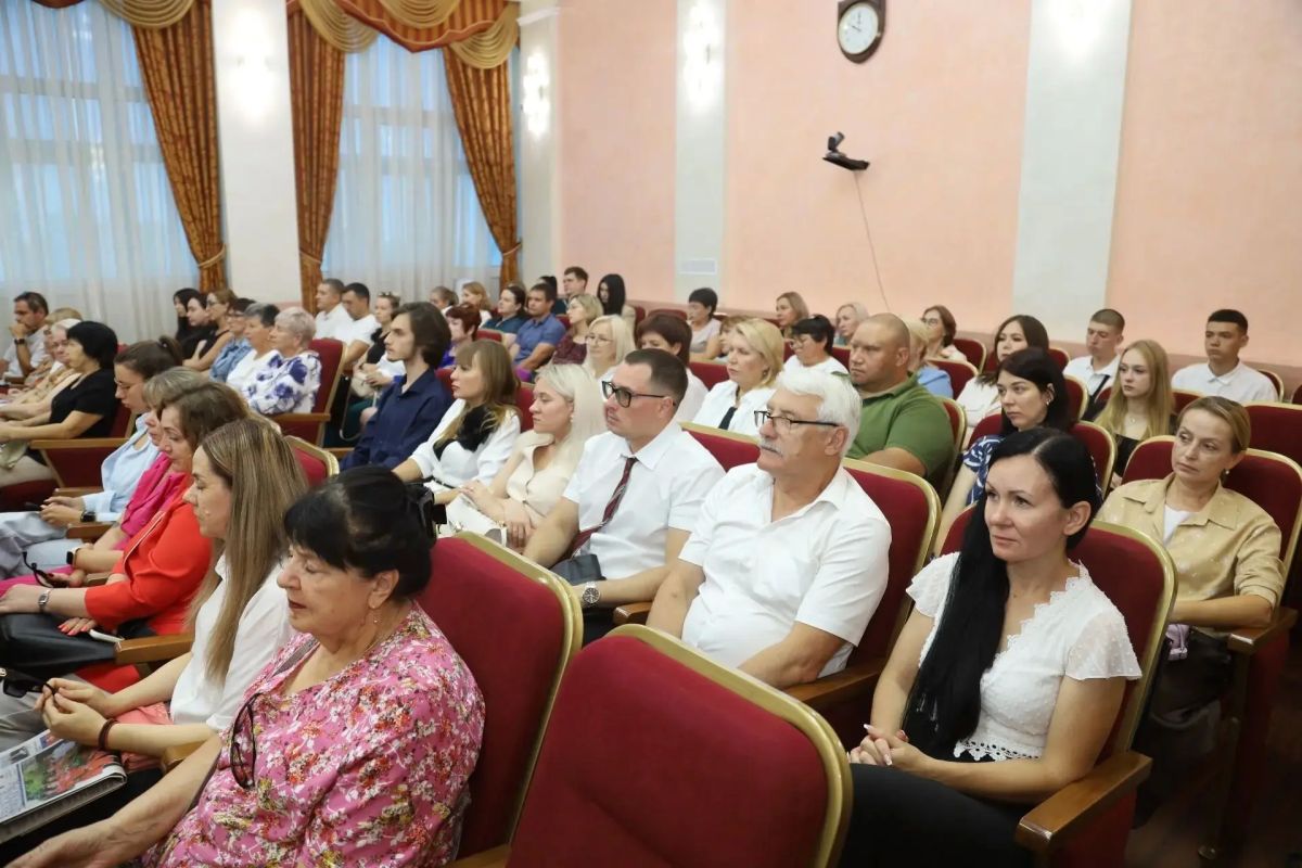 Состоялись публичные слушания по проекту новой редакции Устава Анапы Состоялись публичные слушания по проекту новой редакции Устава Анапы