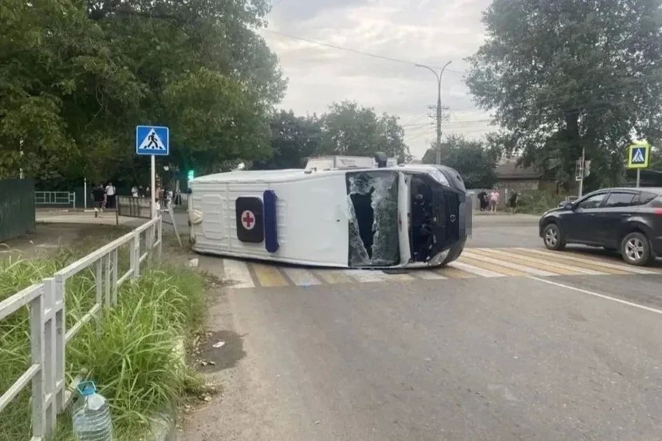 Пять человек пострадали в ДТП со скорой помощью в Армавире