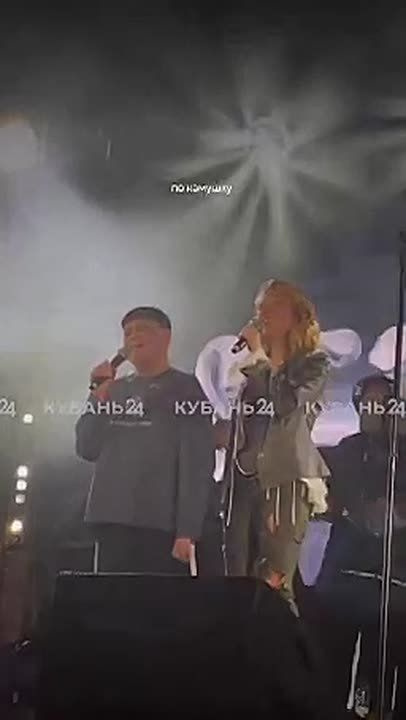 Песню из укрытия услышали миллионы