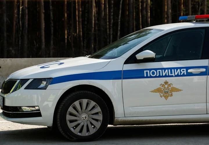 В Краснодаре задержали 40-летнего приезжего, который угнал «БМВ» и украл из салона 35 тысяч рублей наличными и планшет