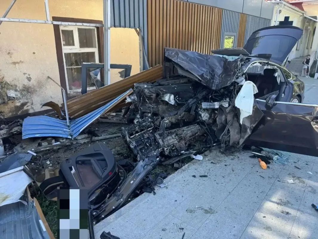 Два человека погибли 22 августа в ДТП в Геленджике