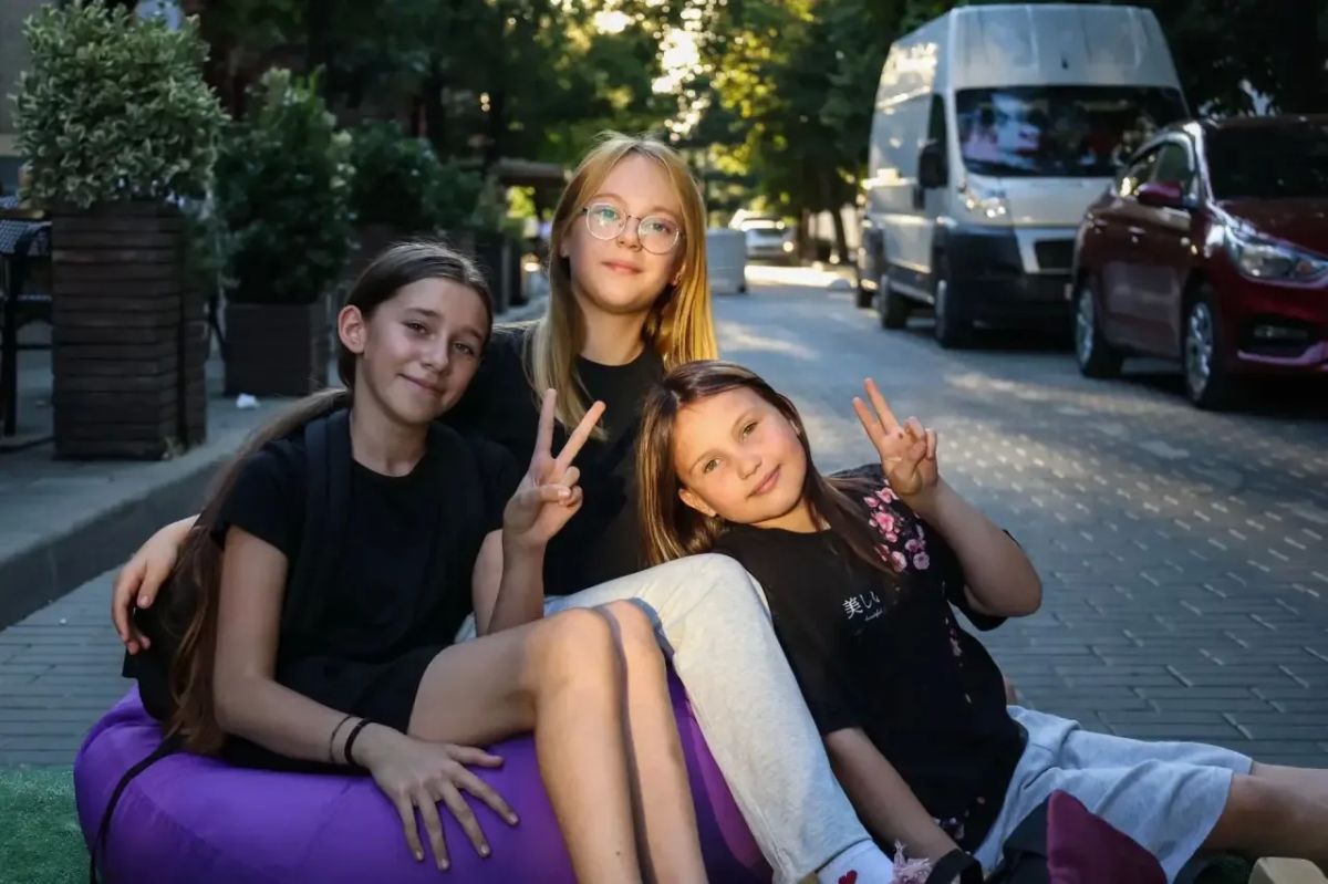В Краснодаре прошел фестиваль «Краснодар – Дом молодежи», приуроченный ко Дню Государственного флага Российской Федерации В Краснодаре прошел фестиваль «Краснодар – Дом молодежи», приуроченный ко Дню Государственного флага Российской Федерации