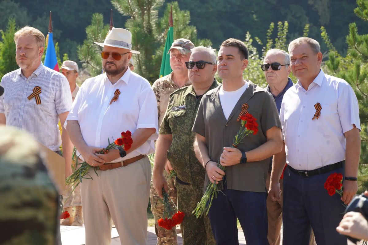 В Крымском районе перезахоронили останки советских воинов В Крымском районе перезахоронили останки советских воинов