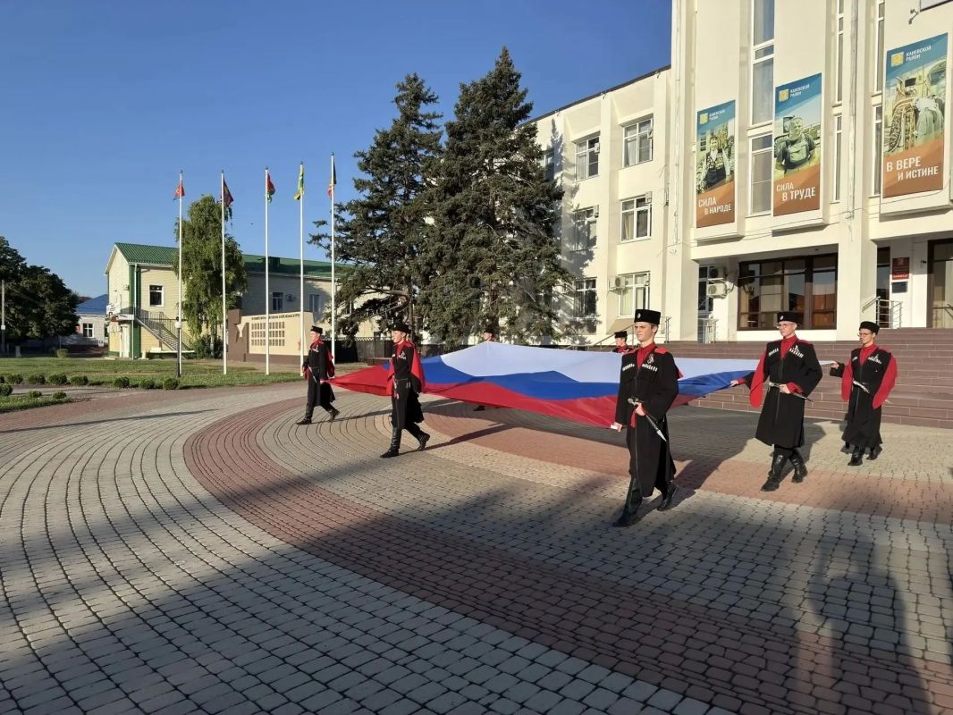 Рассказываем, как на Кубани отметили День Государственного флага Российской Федерации! Рассказываем, как на Кубани отметили День Государственного флага Российской Федерации!