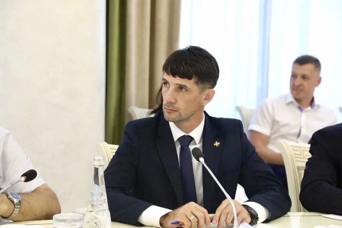 Министр спорта Кубани принял участие в заседании оргкомитета Фестиваля культуры и спорта народов Юга России Министр спорта Кубани принял участие в заседании оргкомитета Фестиваля культуры и спорта народов Юга России