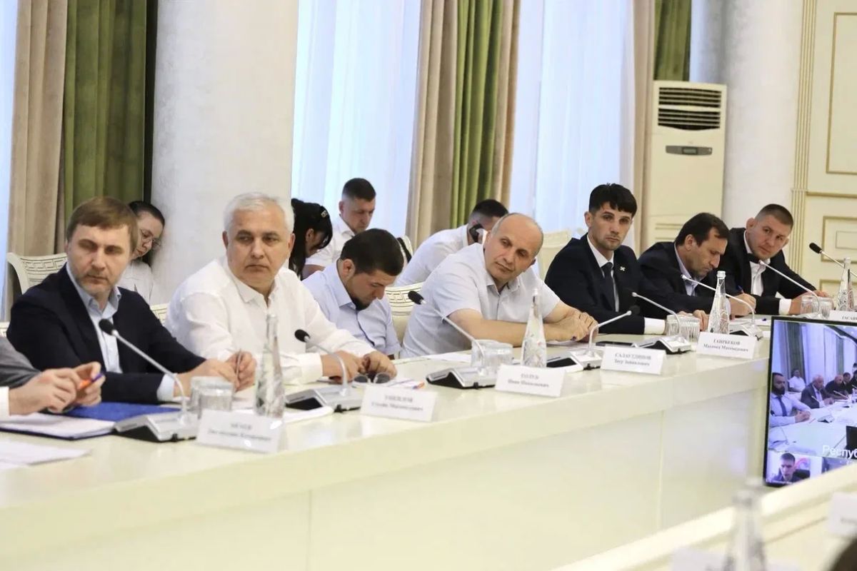 Министр спорта Кубани принял участие в заседании оргкомитета Фестиваля культуры и спорта народов Юга России Министр спорта Кубани принял участие в заседании оргкомитета Фестиваля культуры и спорта народов Юга России