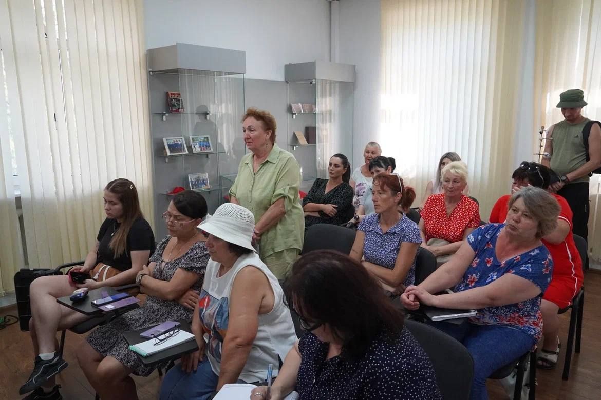 В Крымской межрайонной прокуратуре прошел прием военнослужащих и членов их семей В Крымской межрайонной прокуратуре прошел прием военнослужащих и членов их семей