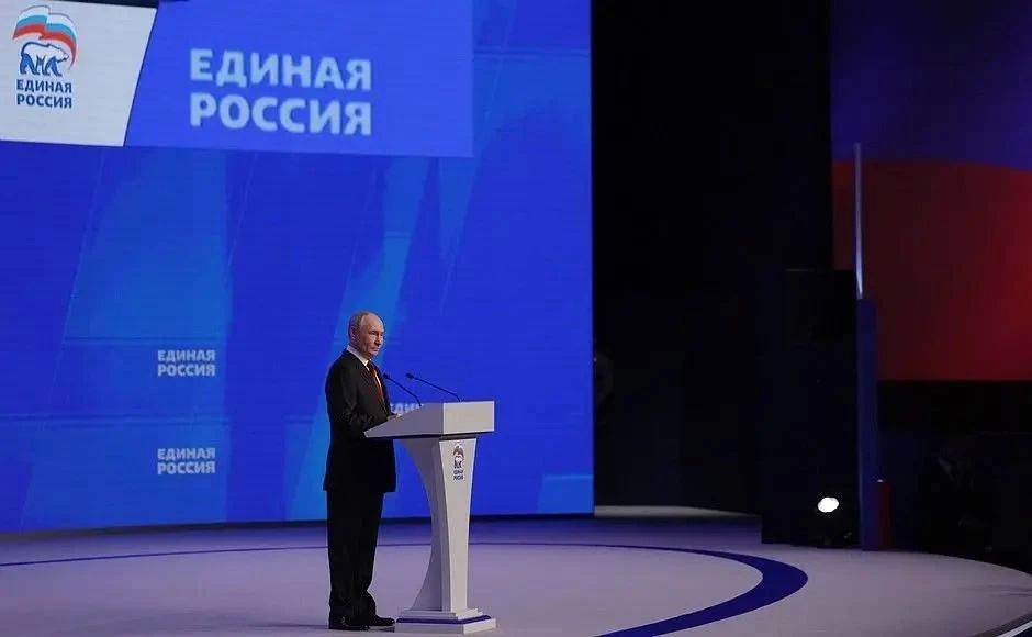 Вениамин Кондратьев посетил съезд «Единой России» в Москве Вениамин Кондратьев посетил съезд «Единой России» в Москве