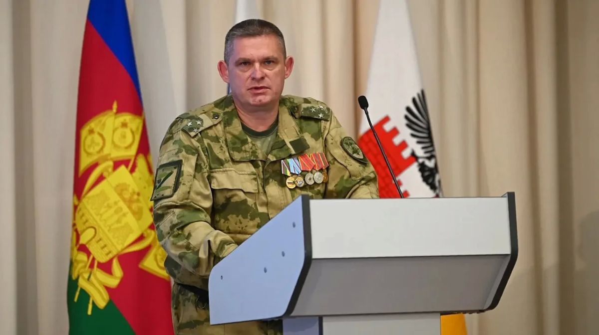 Перед началом учебного года Евгений Наумов провёл городской августовский педсовет Перед началом учебного года Евгений Наумов провёл городской августовский педсовет
