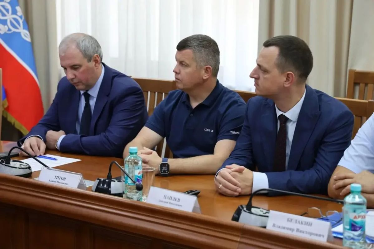 Андрей Харченко: Вместе с министром промышленной политики Дмитрием Николаевичем Хмелько провел заседание Совета по развитию промышленности Андрей Харченко: Вместе с министром промышленной политики Дмитрием Николаевичем Хмелько провел заседание Совета по развитию промышленности