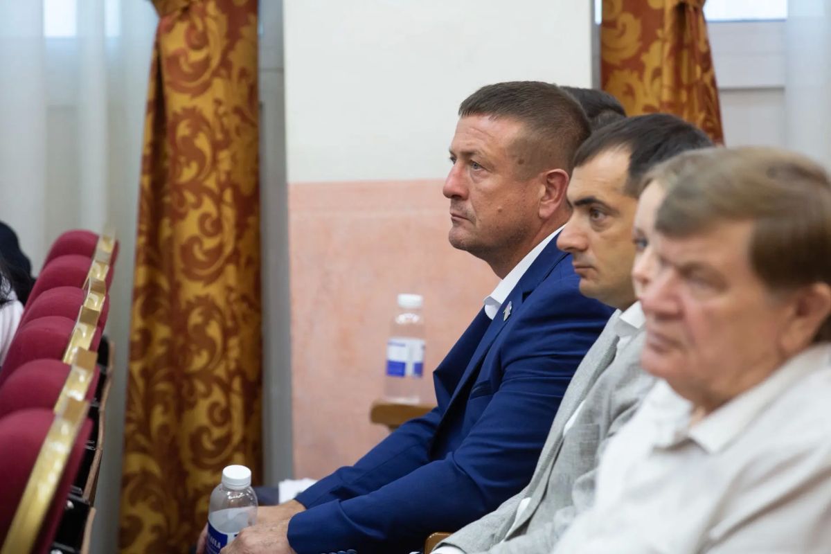 Устав Анапы принят в новой редакции Устав Анапы принят в новой редакции