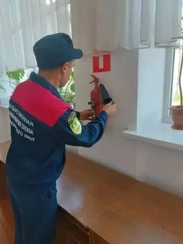 В преддверии Дня знаний и выборов в Государственную Думу РФ личный состав краевой противопожарной службы проводит обследование школ и избирательных участков В преддверии Дня знаний и выборов в Государственную Думу РФ личный состав краевой противопожарной службы проводит обследование школ и избирательных участков