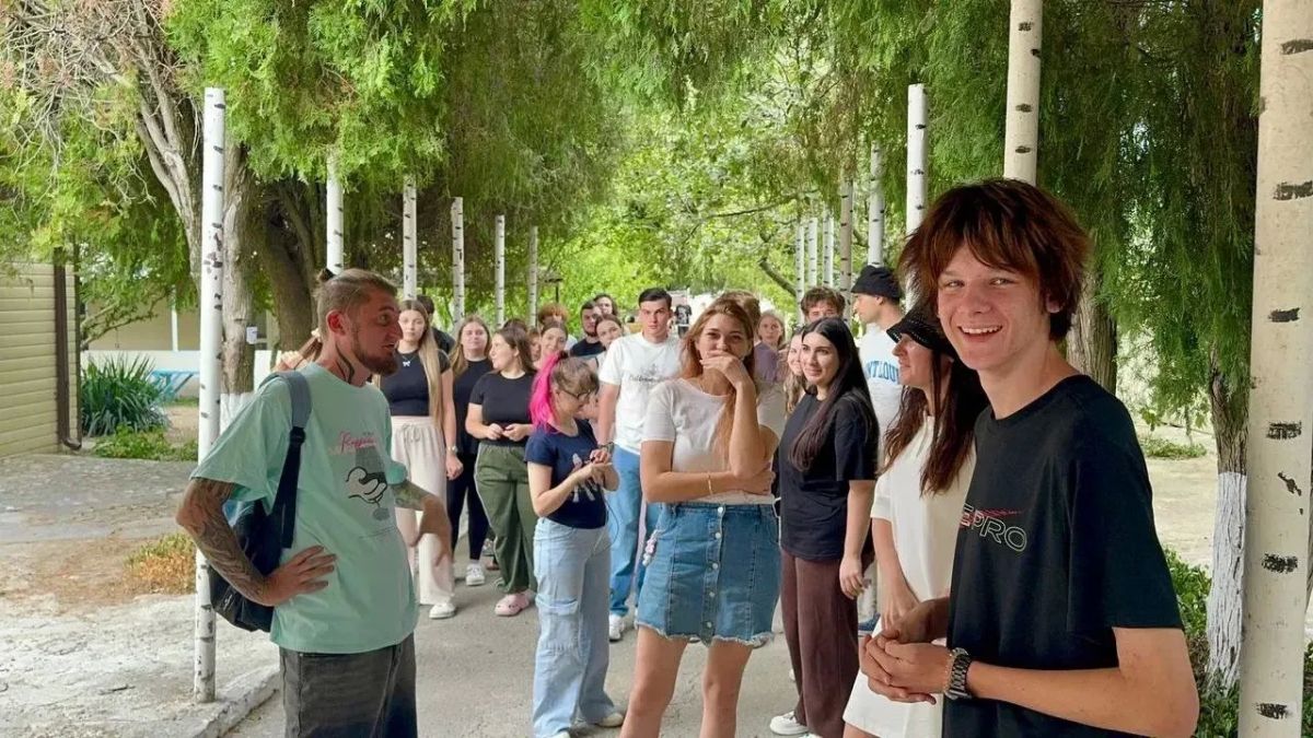 В лагере «Бригантина» стартовал форум «Волна перемен» В лагере «Бригантина» стартовал форум «Волна перемен»