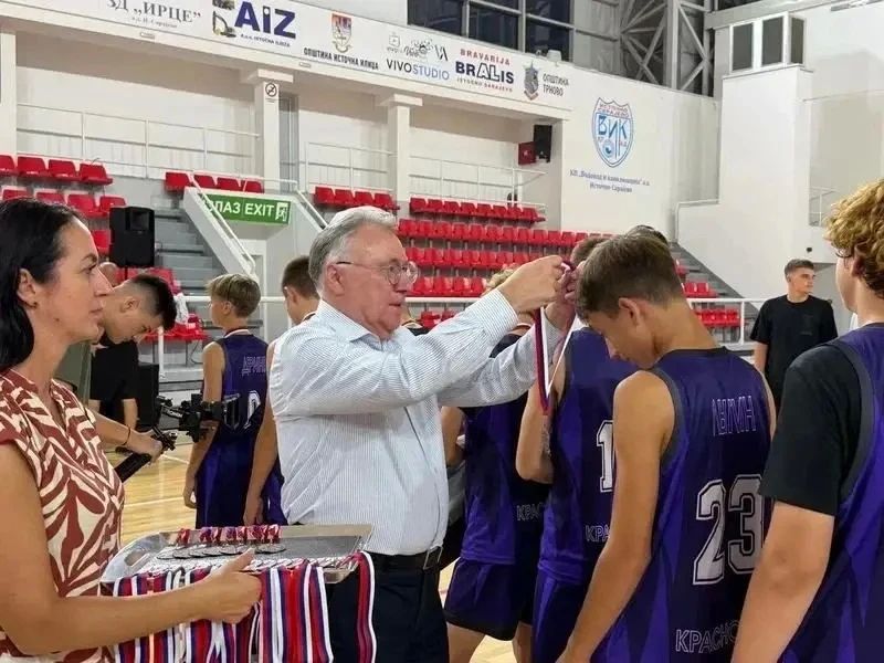 Краснодарские спортсмены взяли бронзу на Международном турнире «Фестиваль баскетбола идружбы» в Восточном Сараеве Краснодарские спортсмены взяли бронзу на Международном турнире «Фестиваль баскетбола идружбы» в Восточном Сараеве
