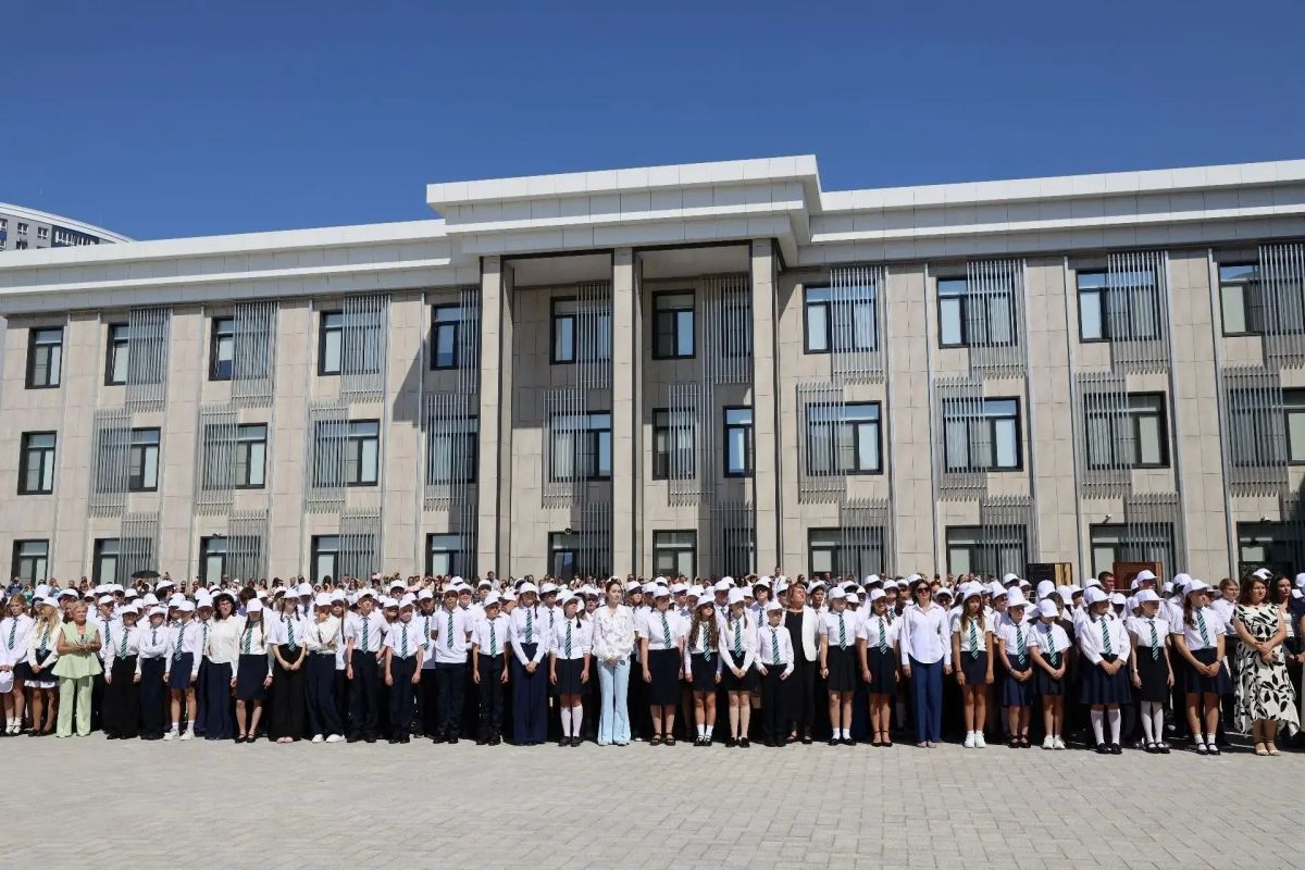 Сегодня, в День знаний, в Краснодаре открылась школа-интернат для одарённых детей «Поколение» — знаковый проект для всего Краснодарского края, реализованный по поручению главы региона Вениамина Кондратьева Сегодня, в День знаний, в Краснодаре открылась школа-интернат для одарённых детей «Поколение» — знаковый проект для всего Краснодарского края, реализованный по поручению главы региона Вениамина Кондратьева