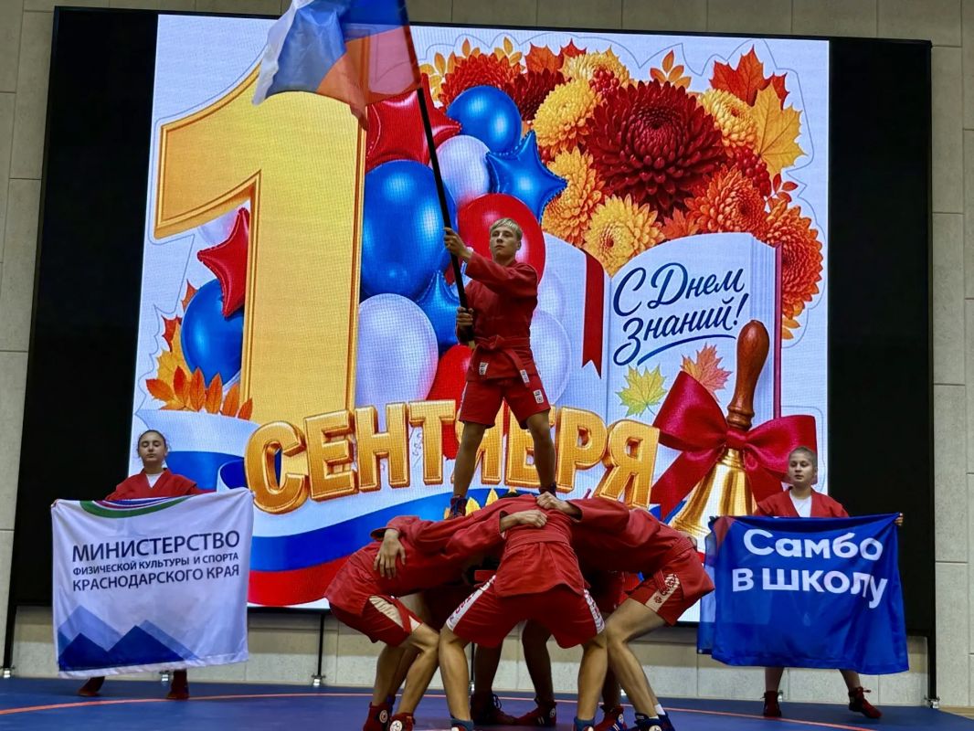 В День знаний открыл свои двери новый филиал лицея №4 на улице Обрывной В День знаний открыл свои двери новый филиал лицея №4 на улице Обрывной