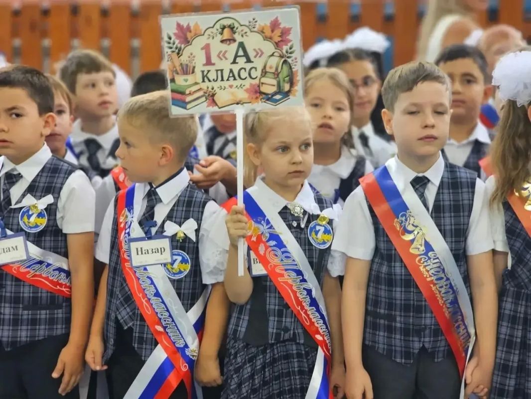 Торжественные линейки прошли во всех школах Анапы Торжественные линейки прошли во всех школах Анапы