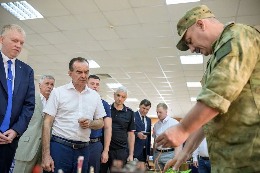 Безопасность молодежи — общая задача Безопасность молодежи — общая задача