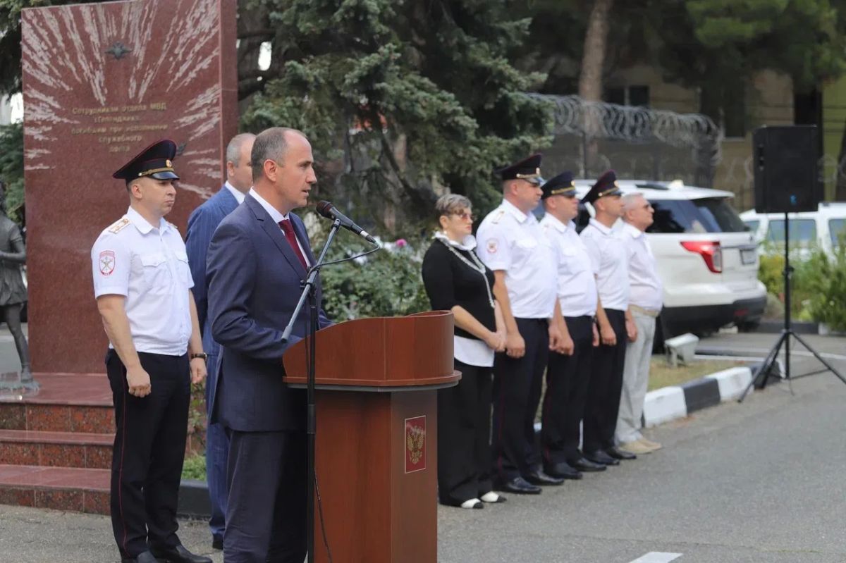 Алексей Богодистов: Сегодня профессиональный праздник у сотрудников патрульно-постовой службы Алексей Богодистов: Сегодня профессиональный праздник у сотрудников патрульно-постовой службы