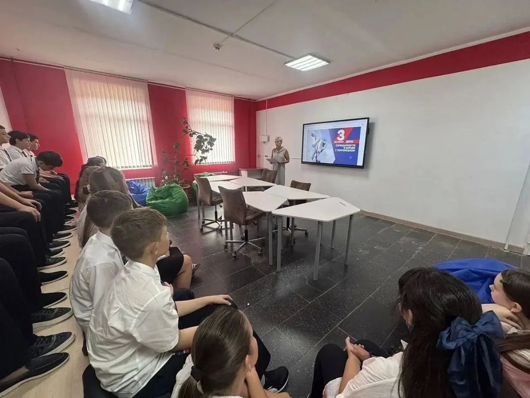В Сочи проходят памятные мероприятия, приуроченные ко Дню солидарности в борьбе с терроризмом В Сочи проходят памятные мероприятия, приуроченные ко Дню солидарности в борьбе с терроризмом