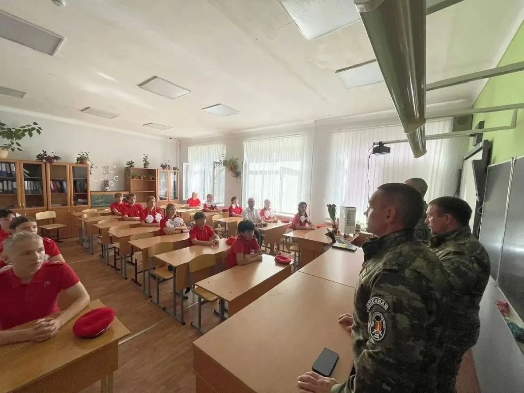 В Сочи проходят памятные мероприятия, приуроченные ко Дню солидарности в борьбе с терроризмом В Сочи проходят памятные мероприятия, приуроченные ко Дню солидарности в борьбе с терроризмом