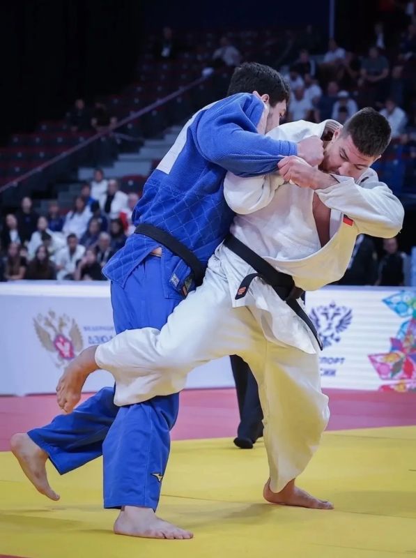 Новороссийская спортивная школа олимпийского резерва «Водник» отмечает 21-летие со дня своего основания Новороссийская спортивная школа олимпийского резерва «Водник» отмечает 21-летие со дня своего основания