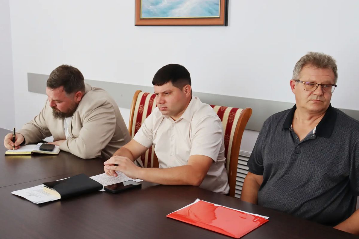 На подготовку систем жизнеобеспечения Ейского района к предстоящему отопительному сезону направлено и освоено более 114 миллионов рублей разных источников финансирования На подготовку систем жизнеобеспечения Ейского района к предстоящему отопительному сезону направлено и освоено более 114 миллионов рублей разных источников финансирования