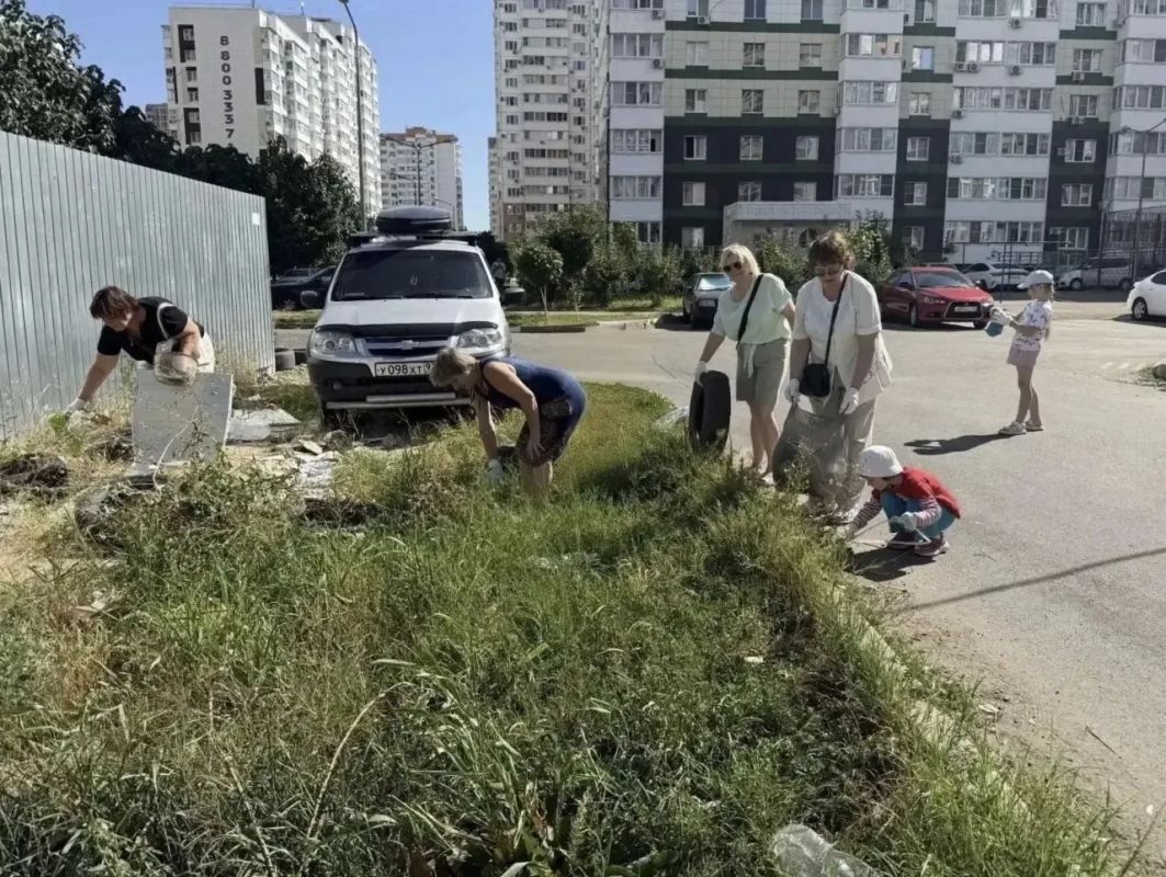 С начала санитарного марафона в Краснодаре очистили более 92 тысяч квадратных метров территорий С начала санитарного марафона в Краснодаре очистили более 92 тысяч квадратных метров территорий