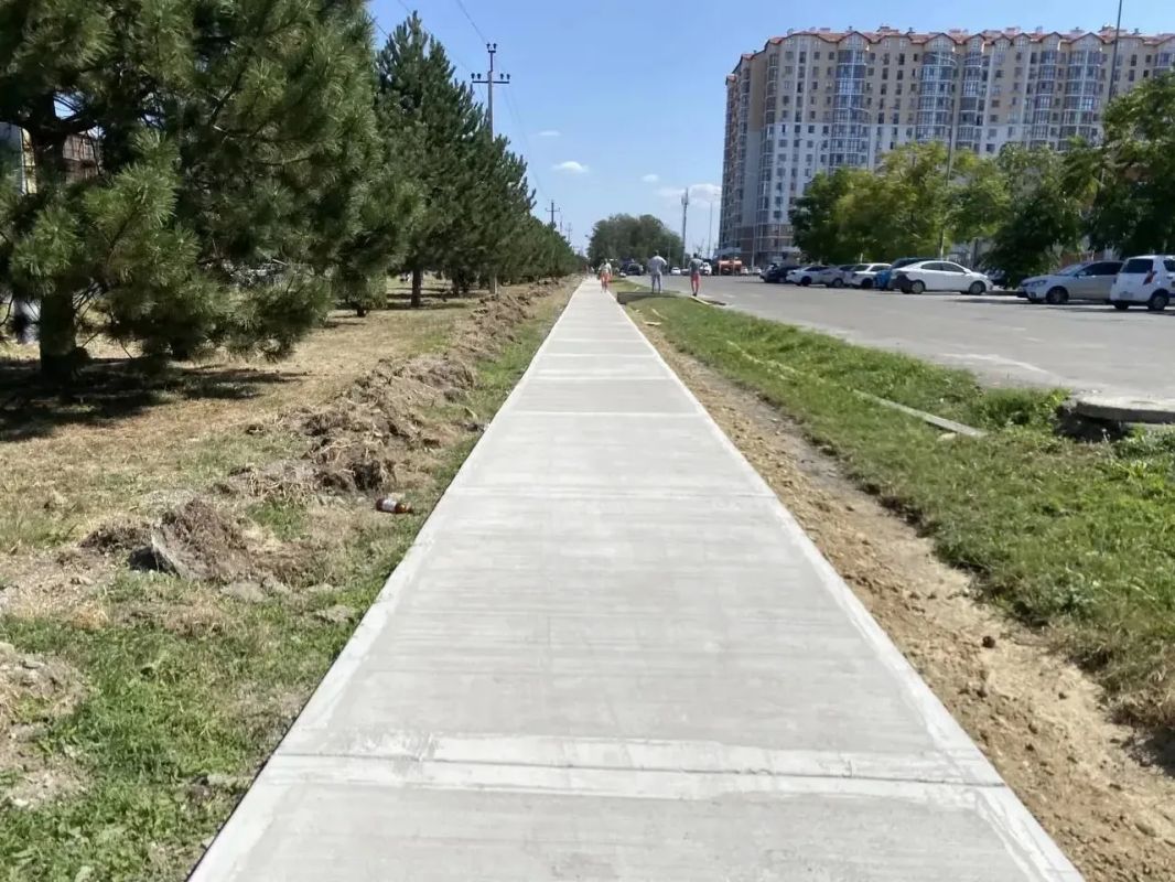 Продолжается планомерная работа по ремонту и содержанию улично-дорожной сети города и сельских округов Продолжается планомерная работа по ремонту и содержанию улично-дорожной сети города и сельских округов