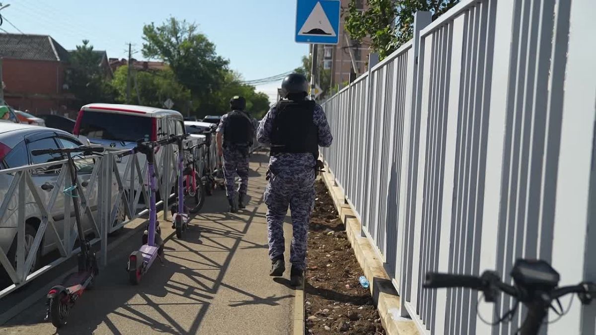Росгвардейцы отработали действия по сигналу «Тревога» на избирательных участках Краснодара