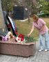 Новороссийск скорбит: В сквере имени А.Н. Рыбнева организован стихийный мемориал