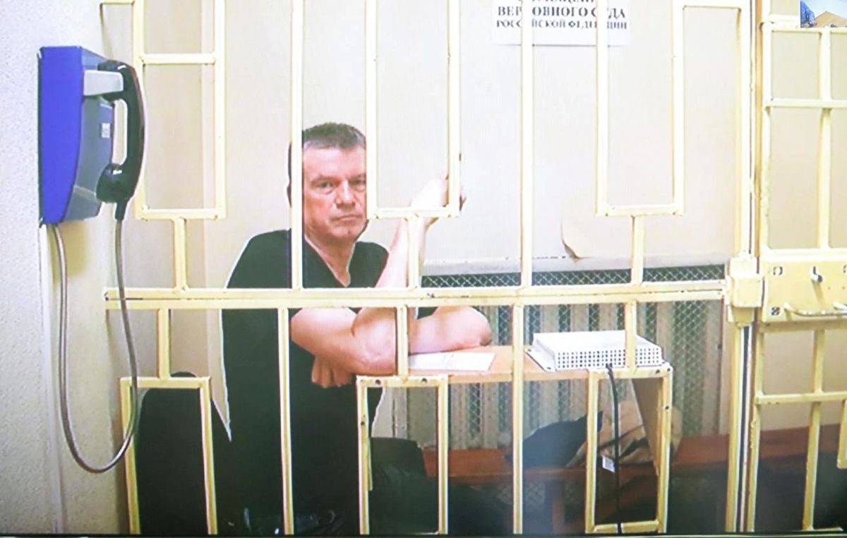 Сергей Колясников: Начальника управления кадров Минобороны генерал-лейтенанта Юрия Кузнецова приговорили к 12 годам колонии за получение взятки в особо крупном размере Сергей Колясников: Начальника управления кадров Минобороны генерал-лейтенанта Юрия Кузнецова приговорили к 12 годам колонии за получение взятки в особо крупном размере