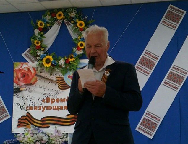Две поэтические души — два поколения Две поэтические души — два поколения