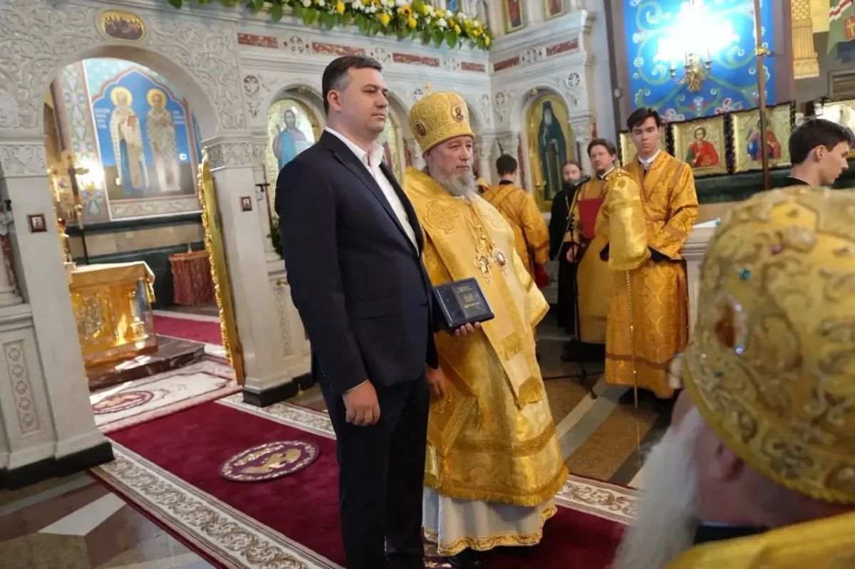 В Войсковом соборе Александра Невского Краснодара прошли торжества в честь 20-летия со дня возрождения В Войсковом соборе Александра Невского Краснодара прошли торжества в честь 20-летия со дня возрождения