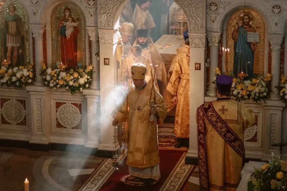 В Войсковом соборе Александра Невского Краснодара прошли торжества в честь 20-летия со дня возрождения В Войсковом соборе Александра Невского Краснодара прошли торжества в честь 20-летия со дня возрождения