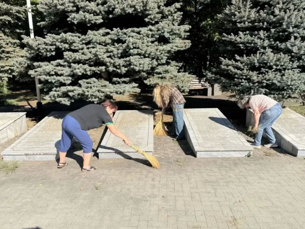Евгений Наумов поблагодарил участников общегородского субботника в Краснодаре Евгений Наумов поблагодарил участников общегородского субботника в Краснодаре