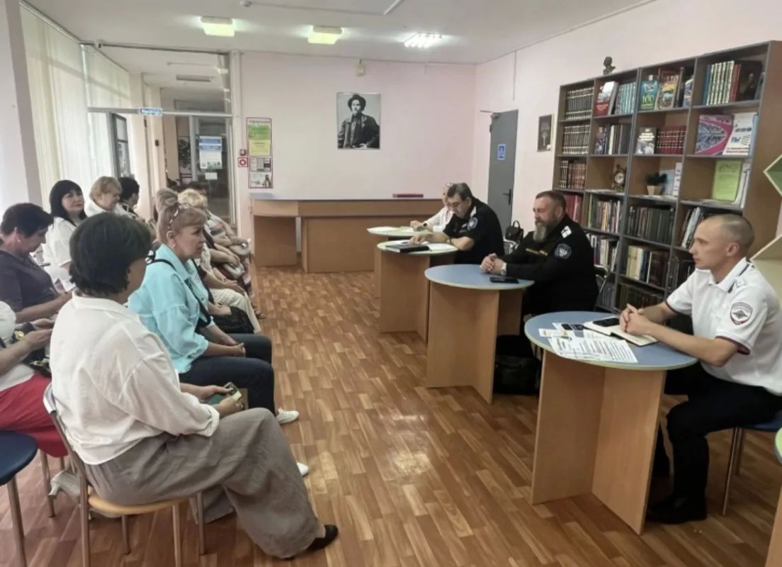 Новороссийские полицейские продолжают информационную кампанию по профилактике дистанционных мошенничеств