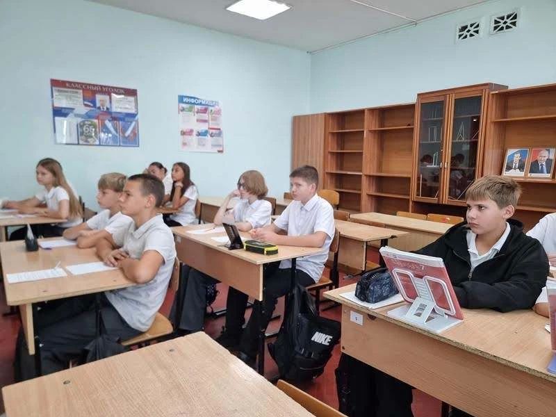 Транспортные полицейские Краснодара провели урок безопасности для школьников Транспортные полицейские Краснодара провели урок безопасности для школьников