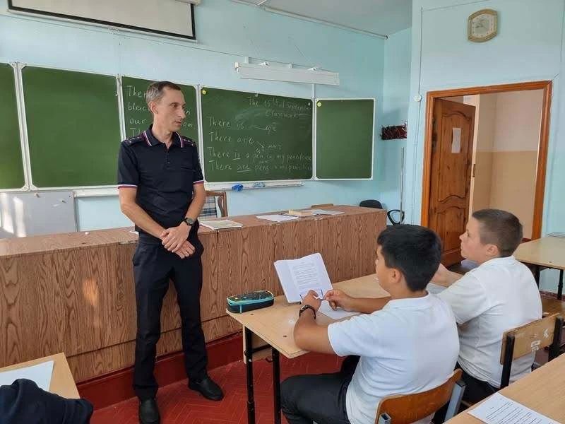 Транспортные полицейские Краснодара провели урок безопасности для школьников Транспортные полицейские Краснодара провели урок безопасности для школьников