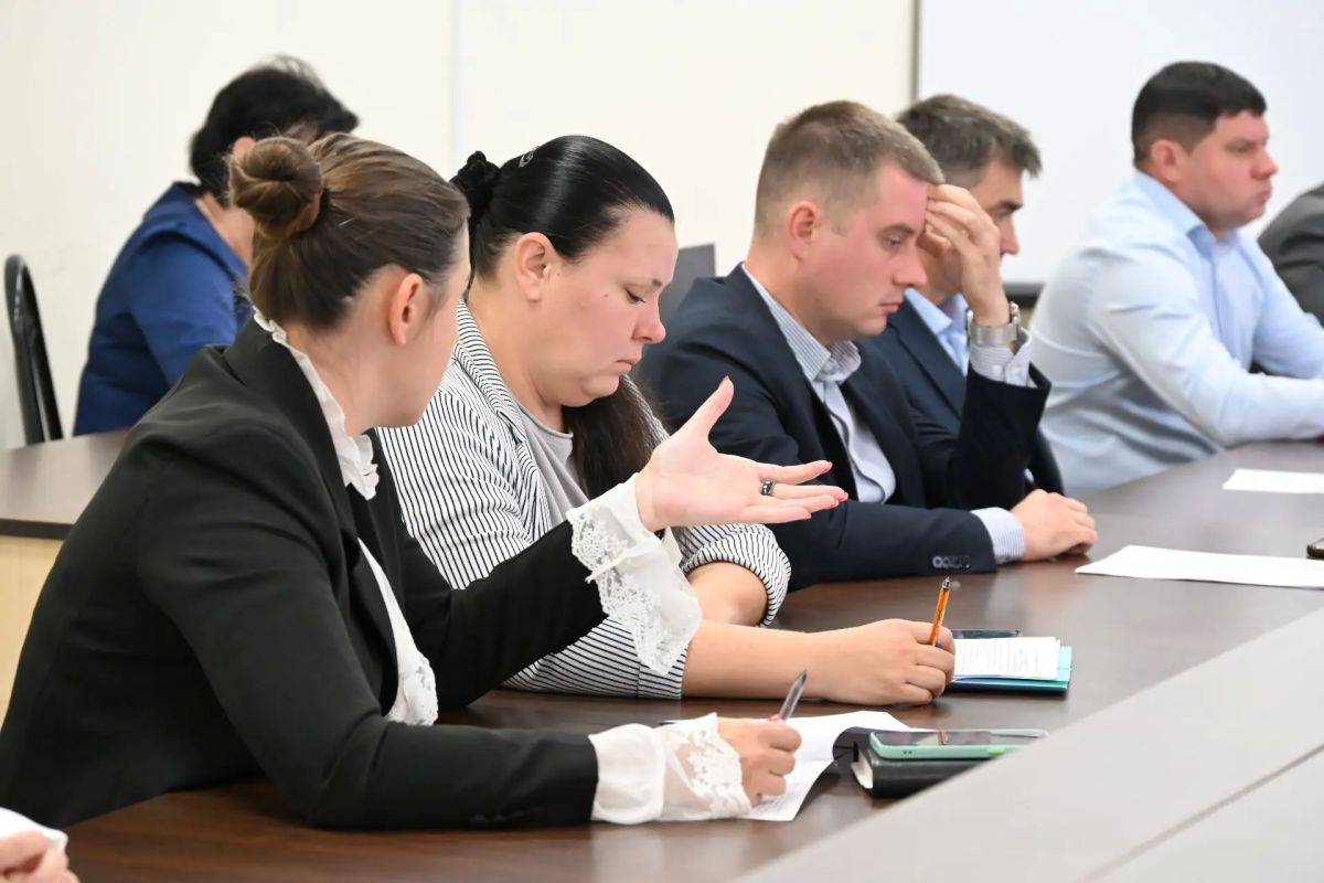 Регулирование численности безнадзорных животных в Ейском районе обсудили на профильной депутатской комиссии районного Совета Регулирование численности безнадзорных животных в Ейском районе обсудили на профильной депутатской комиссии районного Совета