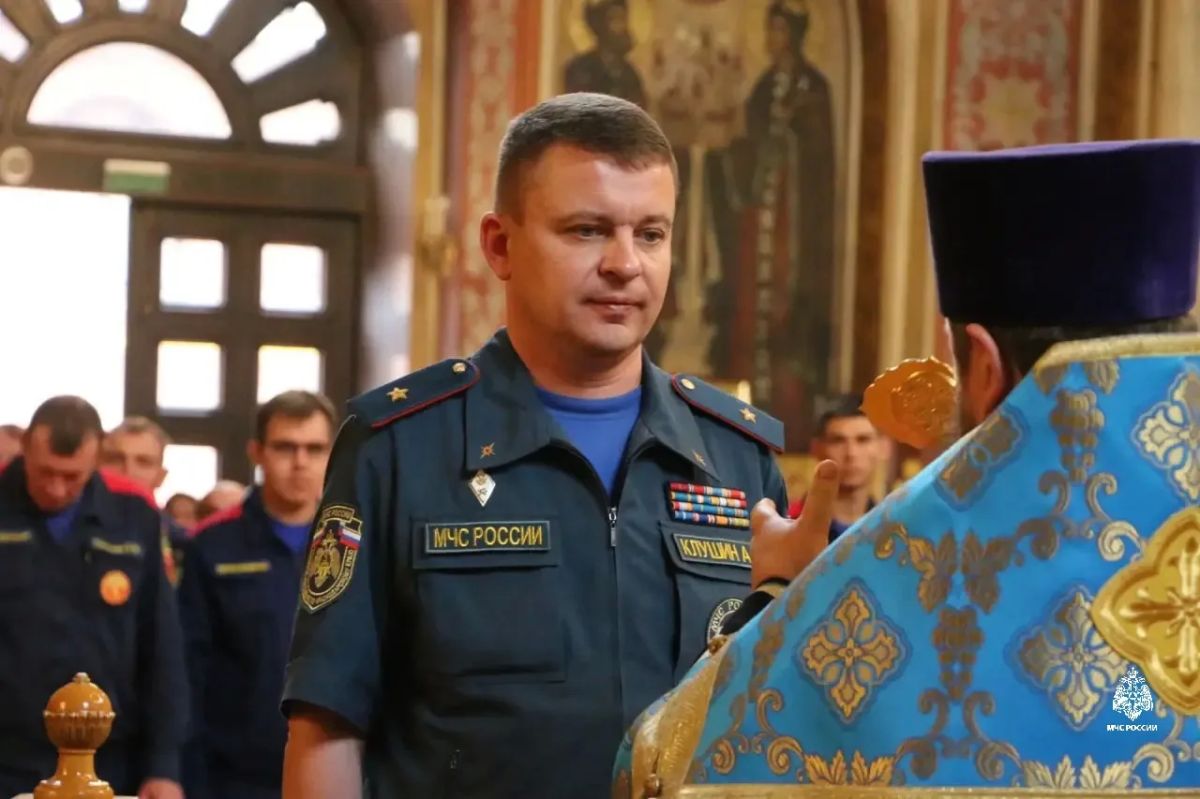 Сотрудники пожарных служб Кубани присоединились к торжественным богослужениям, посвященным образу Богородицы «Неопалимая Купина» Сотрудники пожарных служб Кубани присоединились к торжественным богослужениям, посвященным образу Богородицы «Неопалимая Купина»
