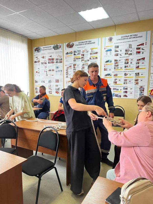 Под наставничеством сотрудников «Кубань-СПАС» команда «Маяк» – серебряные призёры полуфинала Всероссийских соревнований! Под наставничеством сотрудников «Кубань-СПАС» команда «Маяк» – серебряные призёры полуфинала Всероссийских соревнований!