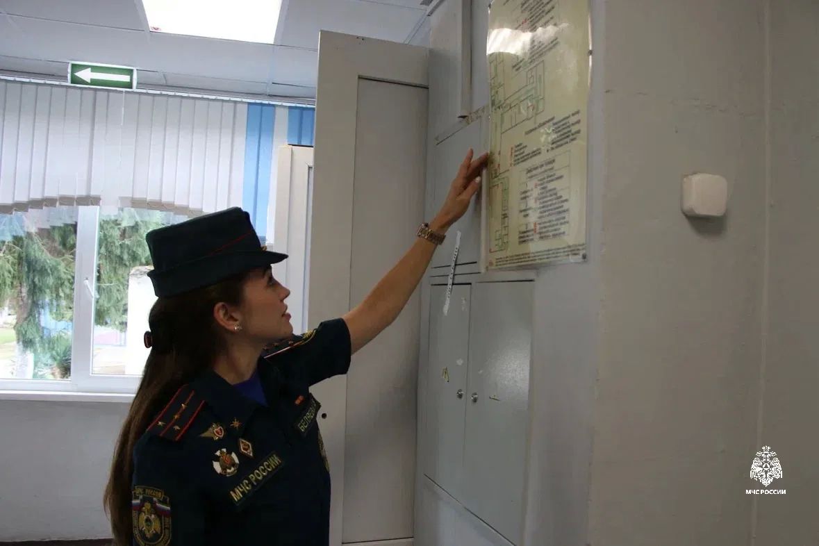 Сотрудники МЧС России обеспечивают безопасность на избирательных участках в Краснодарском крае Сотрудники МЧС России обеспечивают безопасность на избирательных участках в Краснодарском крае