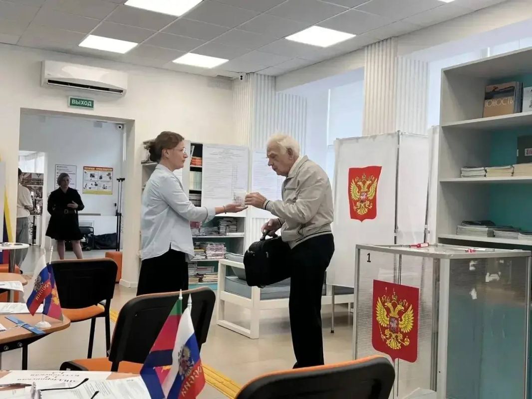 Уже 10 утра, а в Приморском районе активность зашкаливает! Уже 10 утра, а в Приморском районе активность зашкаливает!